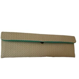 TINA FRANTZ DESIGNS LUELLA EXTRA WIDE CLUTCH IN IVORY WOVEN
RAFFIA